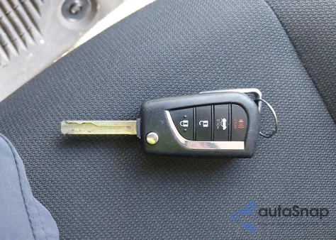 2021 Toyota Corolla Le z USA, uszkodzony, nr VIN 5YFEPMAE4MP248797